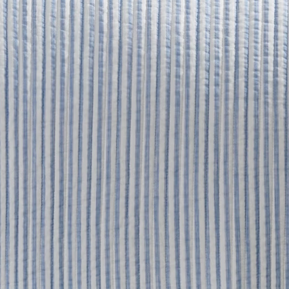 ๐ PB Style Blue & White Striped Cotton Quilt Coverlet Scalloped Trim Set NWT - Picture 4 of 7